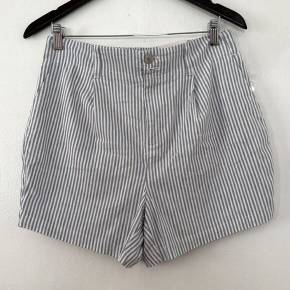 Lauren Conrad high-rise short NWT - Picture 2 of 7